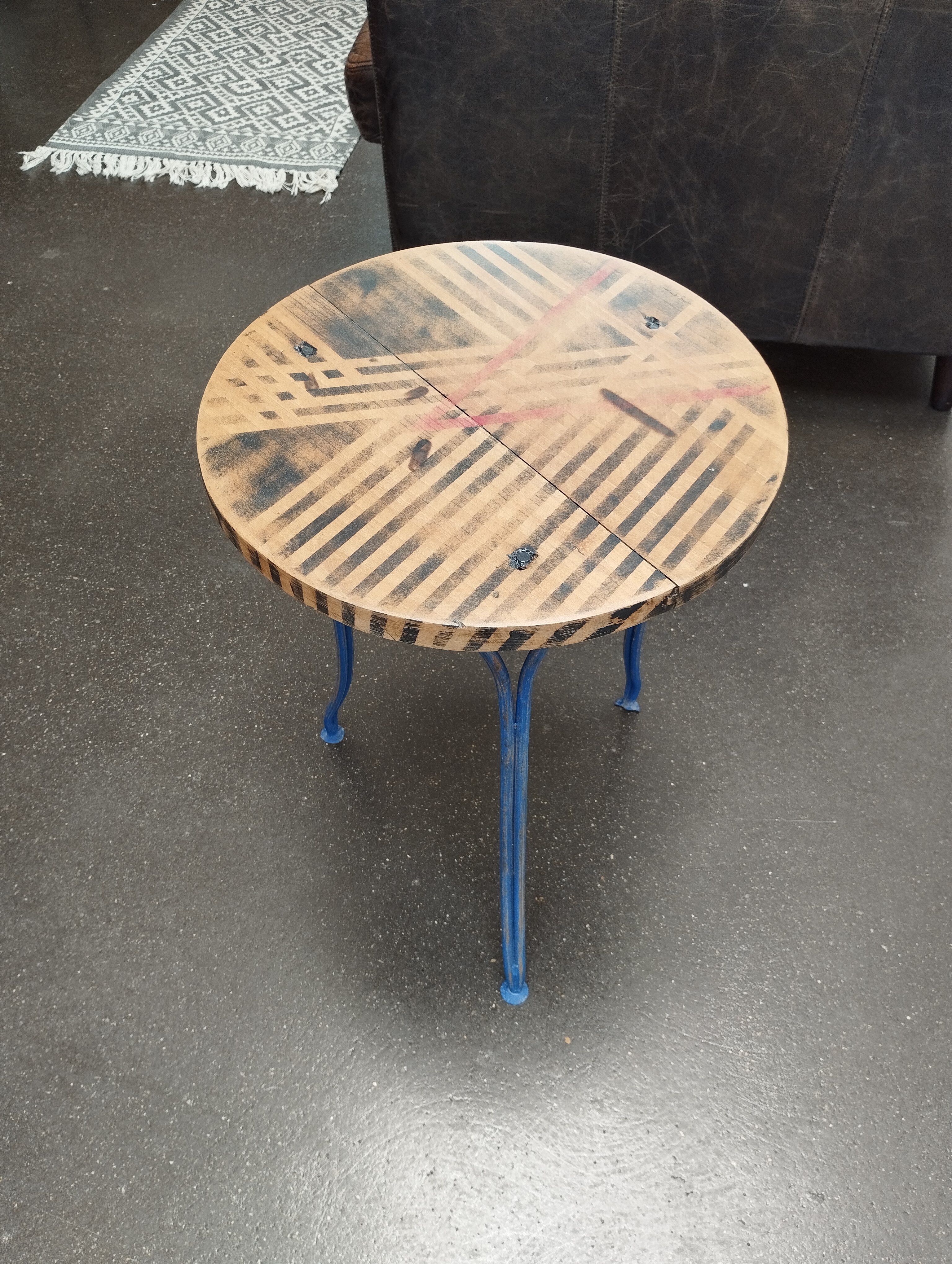 Industrial pedestal table