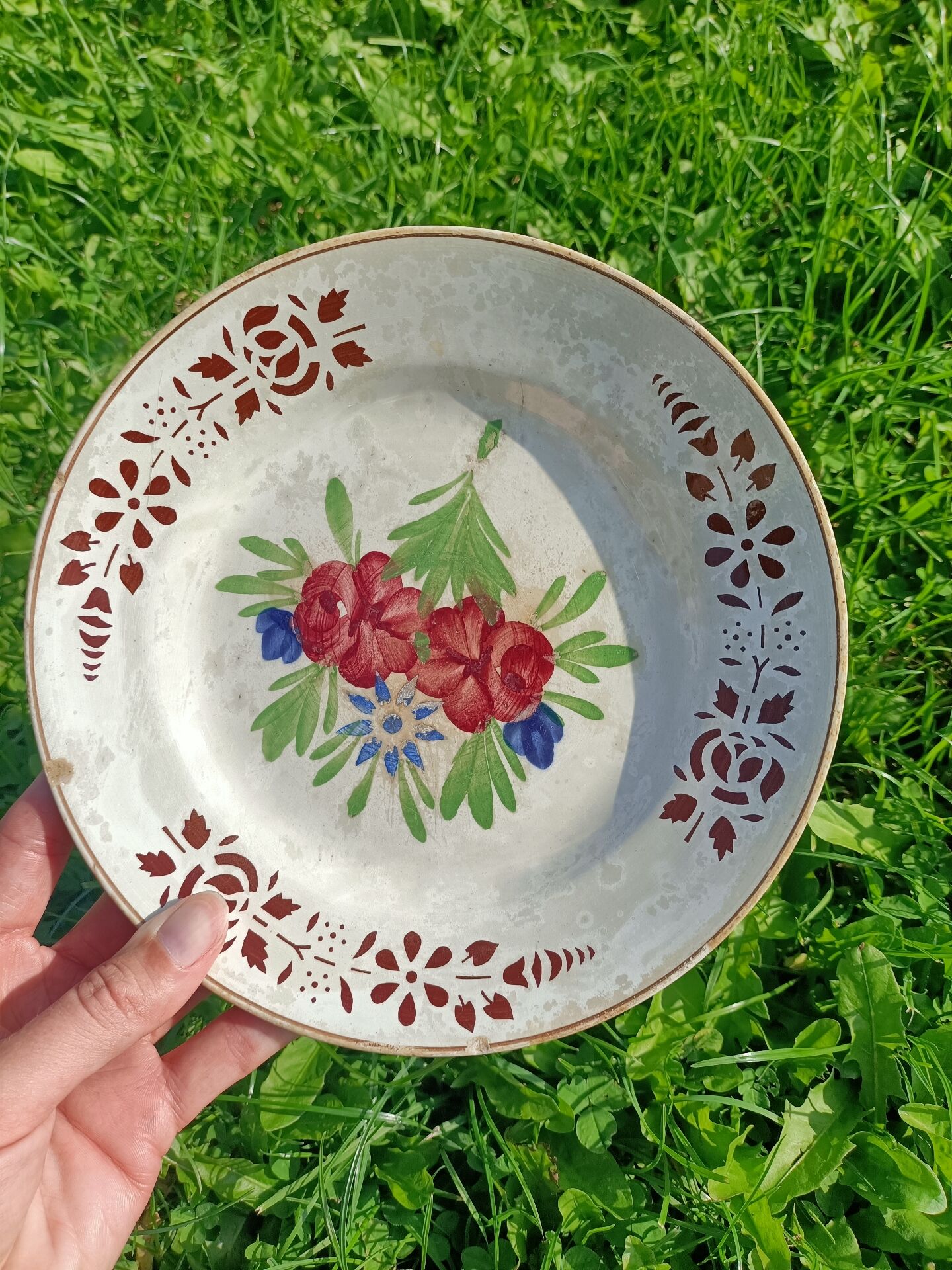 Set of stamped plates 🌻