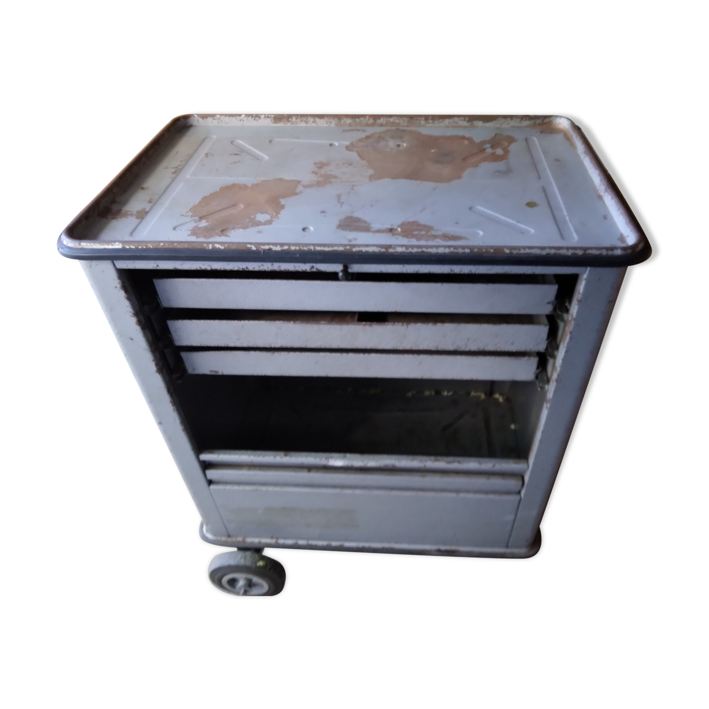 Industrial workshop maid