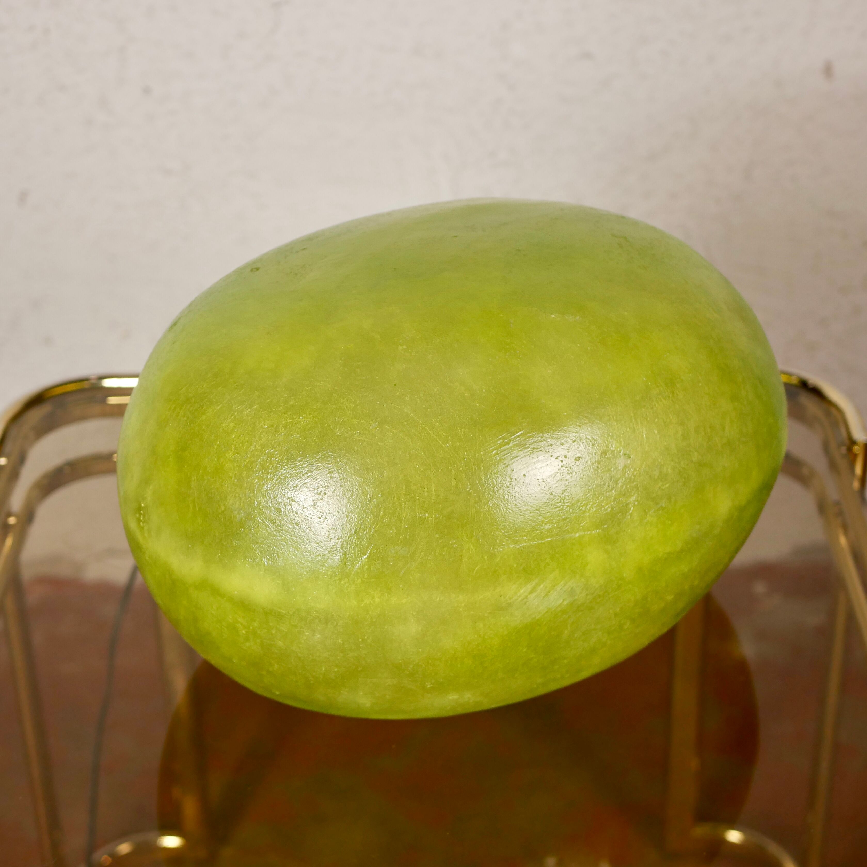 Lampe galet verte en fibre de verre