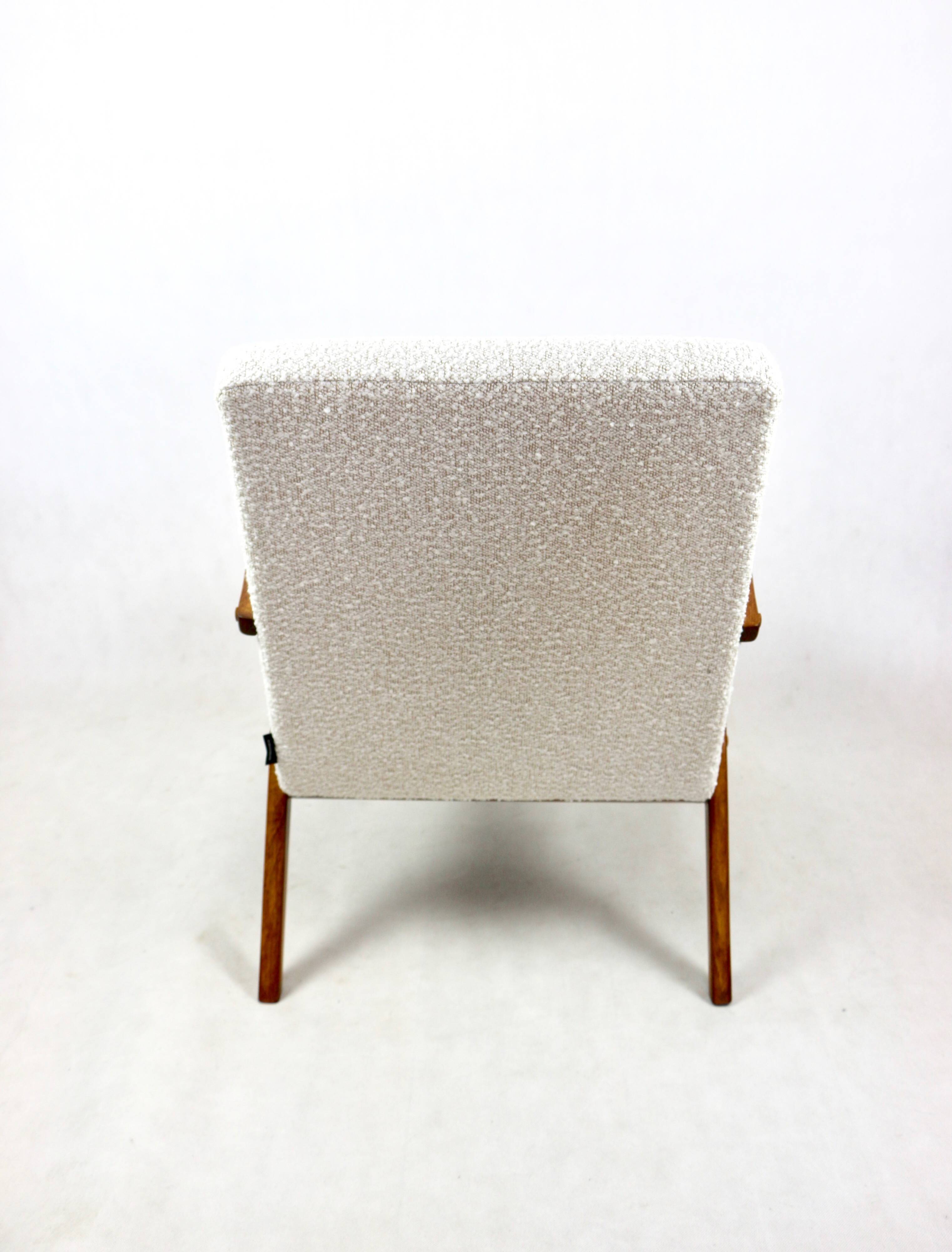 Vintage armchair B-310 VAR white structural boucle 1970s