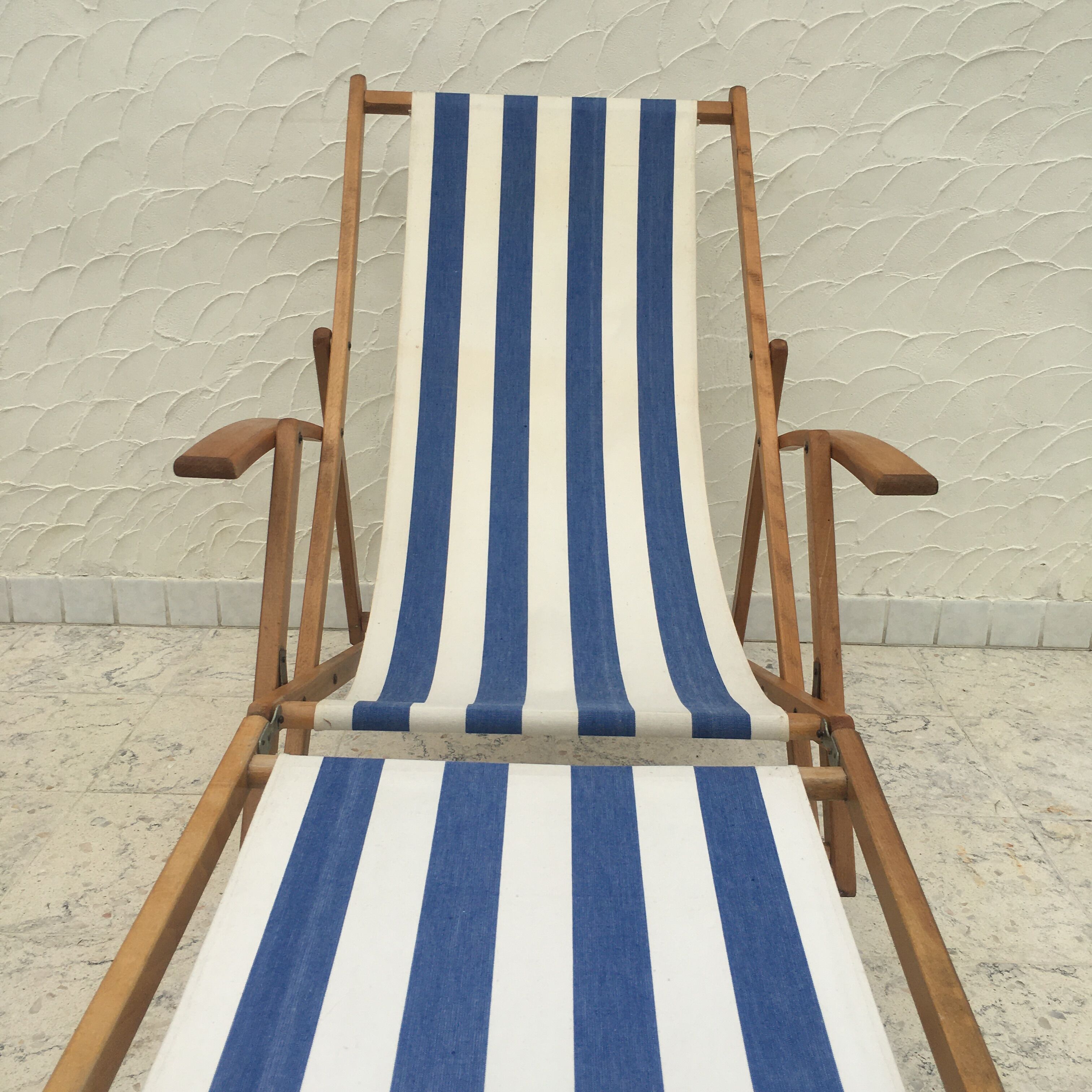 Vintage transat with foot rest