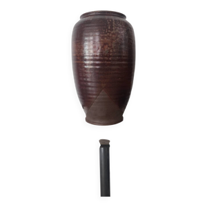 Grand vase en grès signé