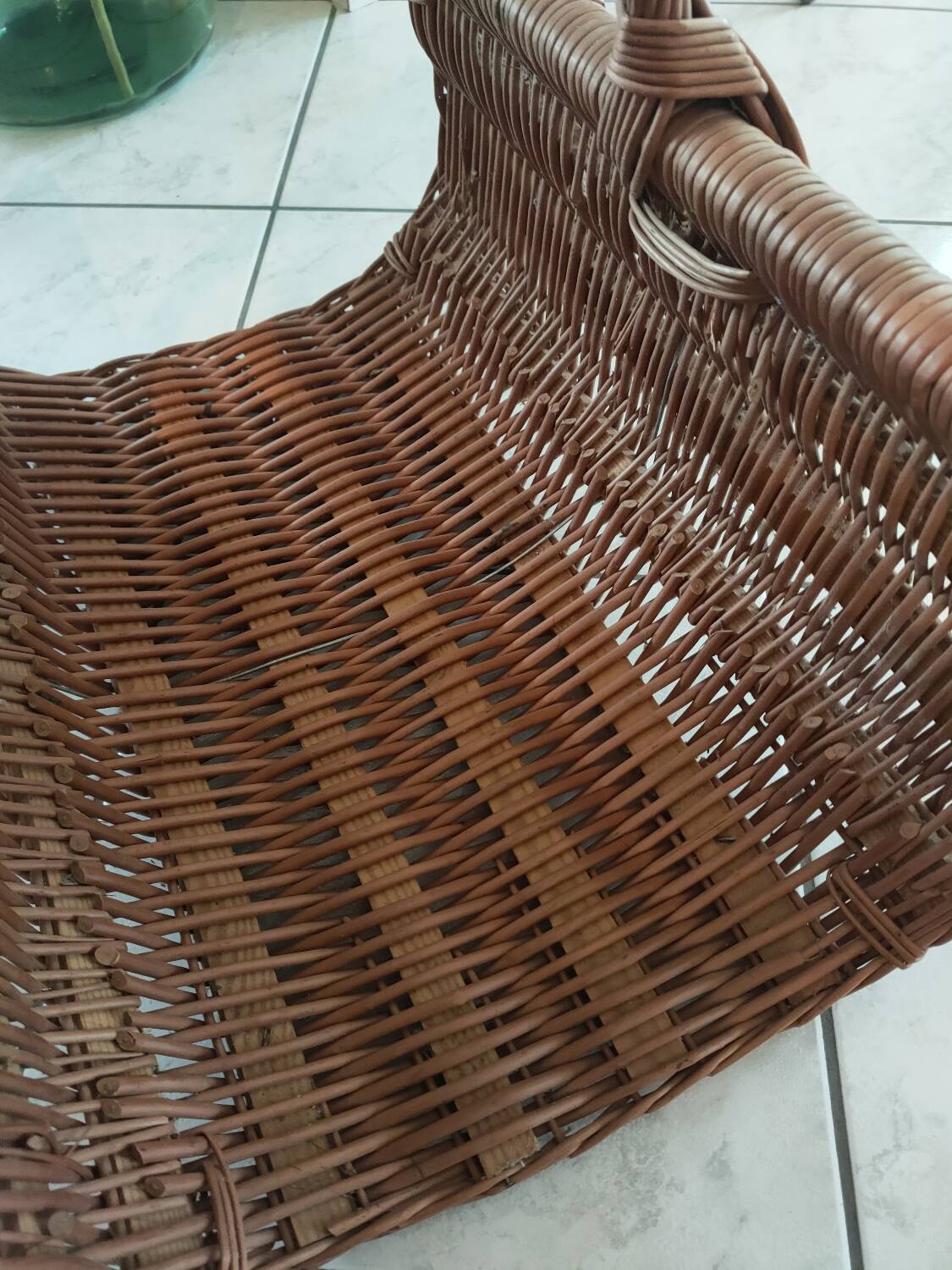 Panier à bûches en rotin