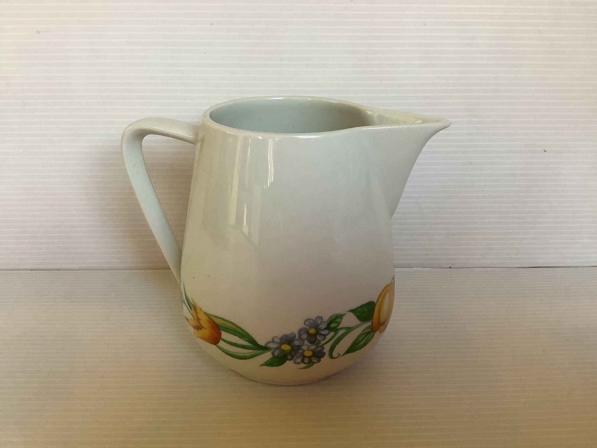 Pot à lait crémier à fleurs et fruits Villeroy et Boch