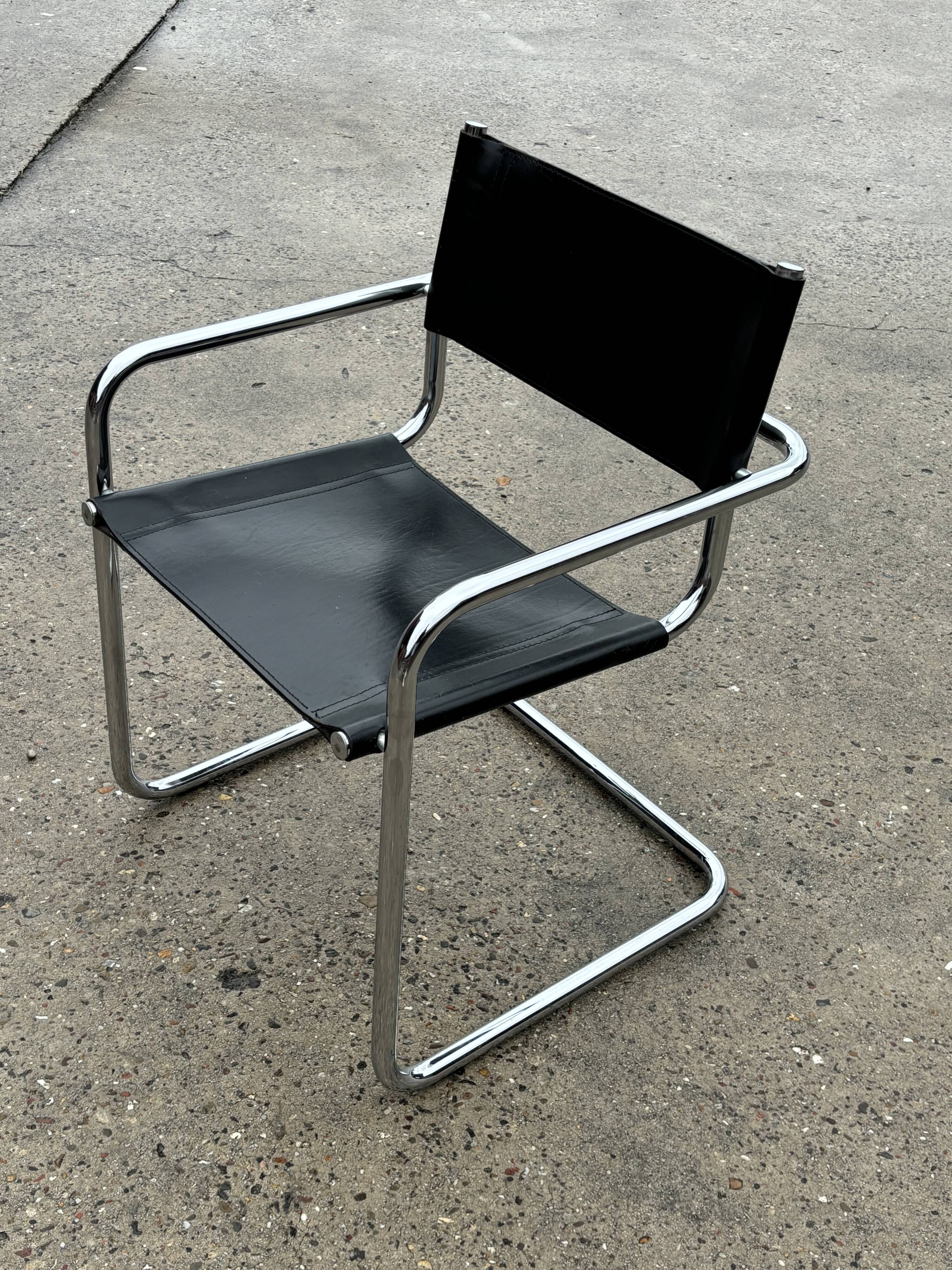 Ensemble vintage de 6 chaises à structure tubulaire Mart Stam design cuir