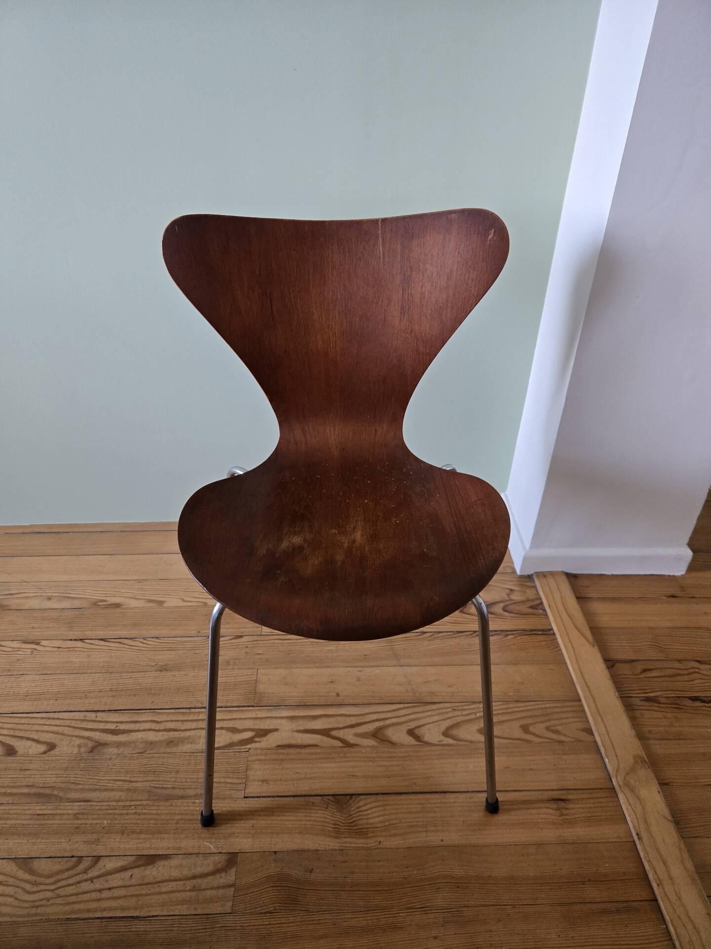 4 chaises Jacobsen série 7 de 1968 - Fritz Hansen