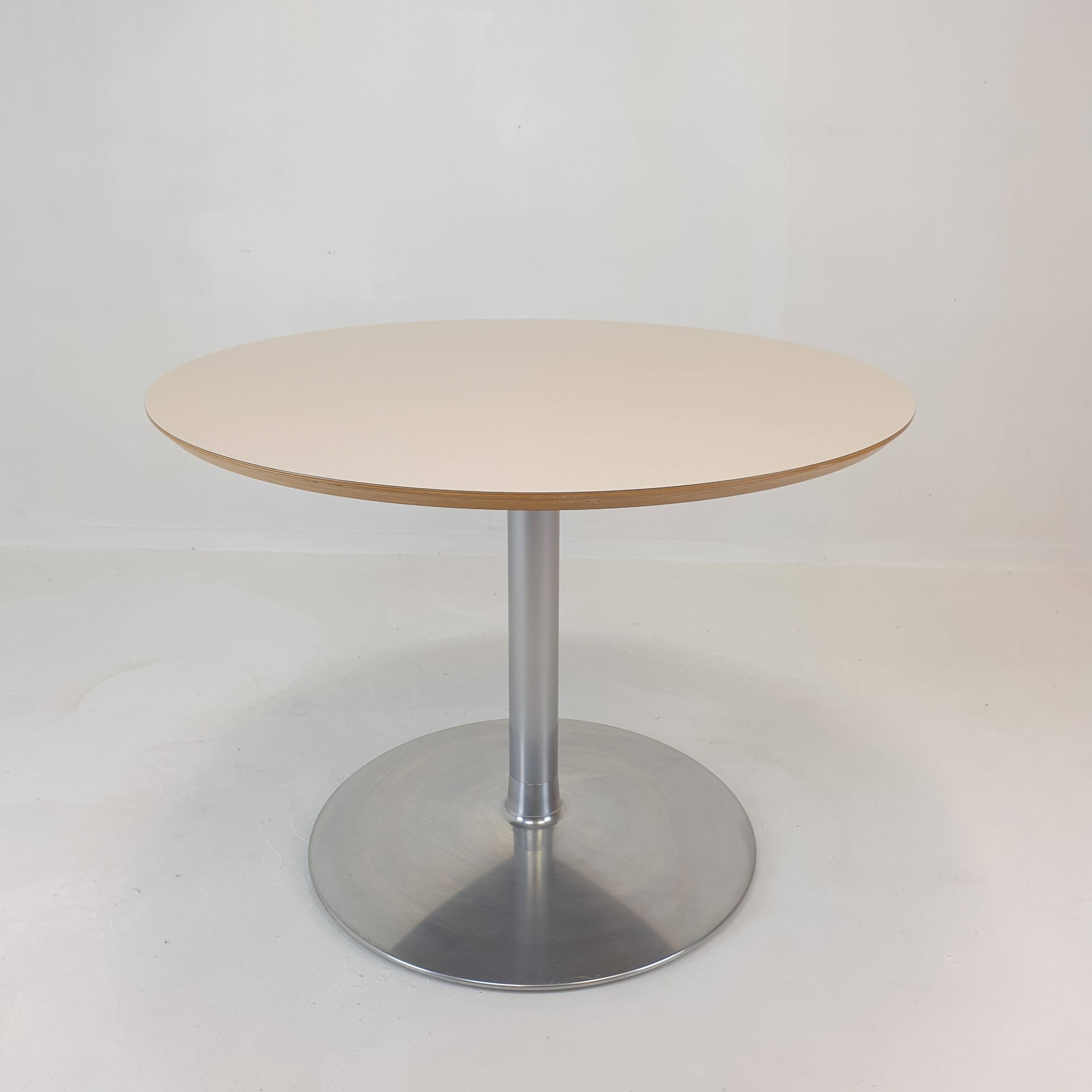 Round Dining Table by Pierre Paulin for Artifort