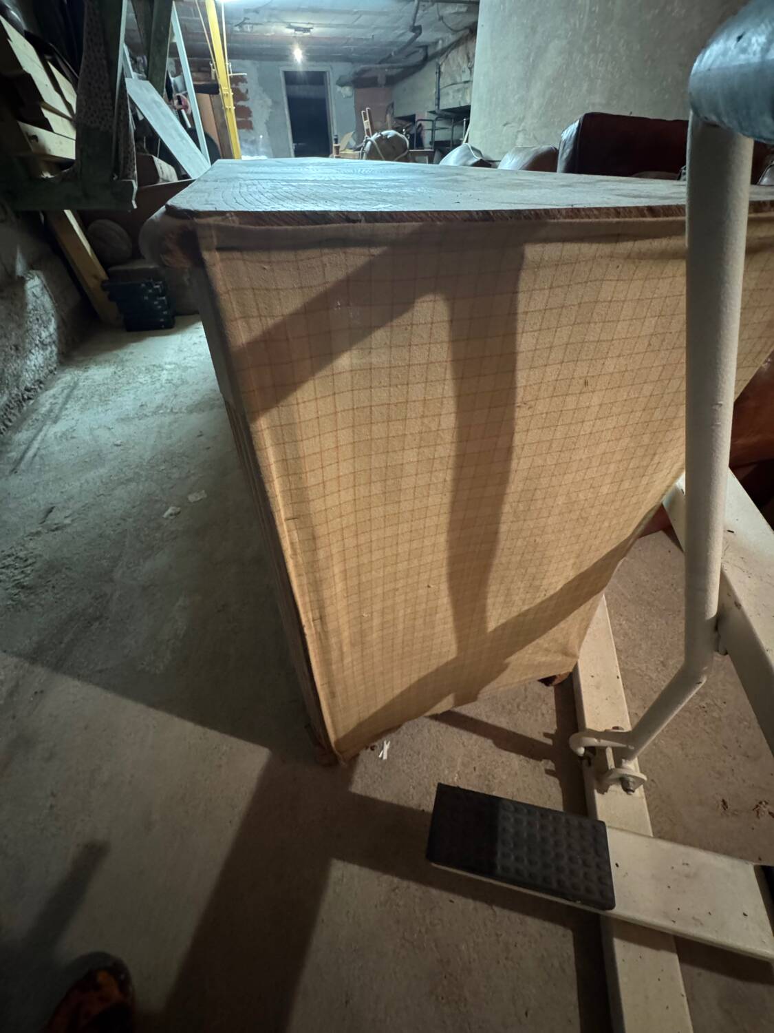 Enfilade Draper's table