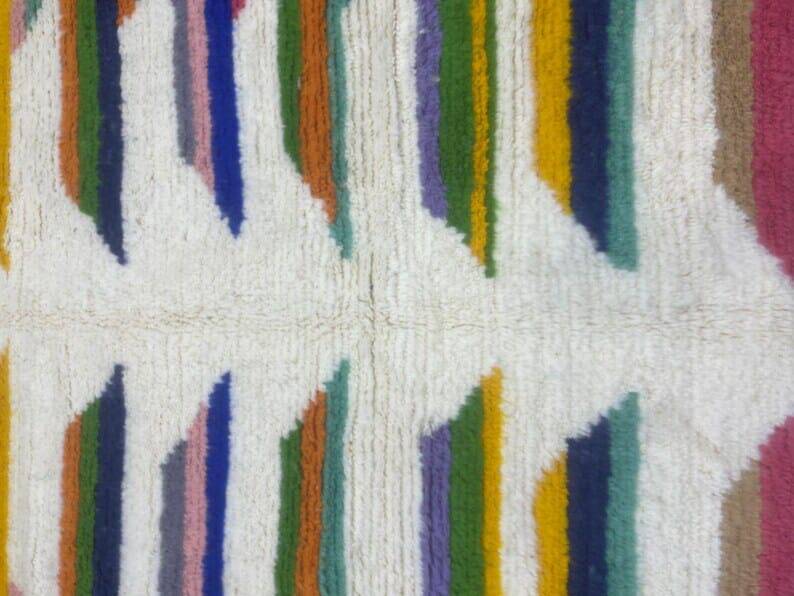 Handmade artisan rug in ochre, size 1.5/2.5 m.