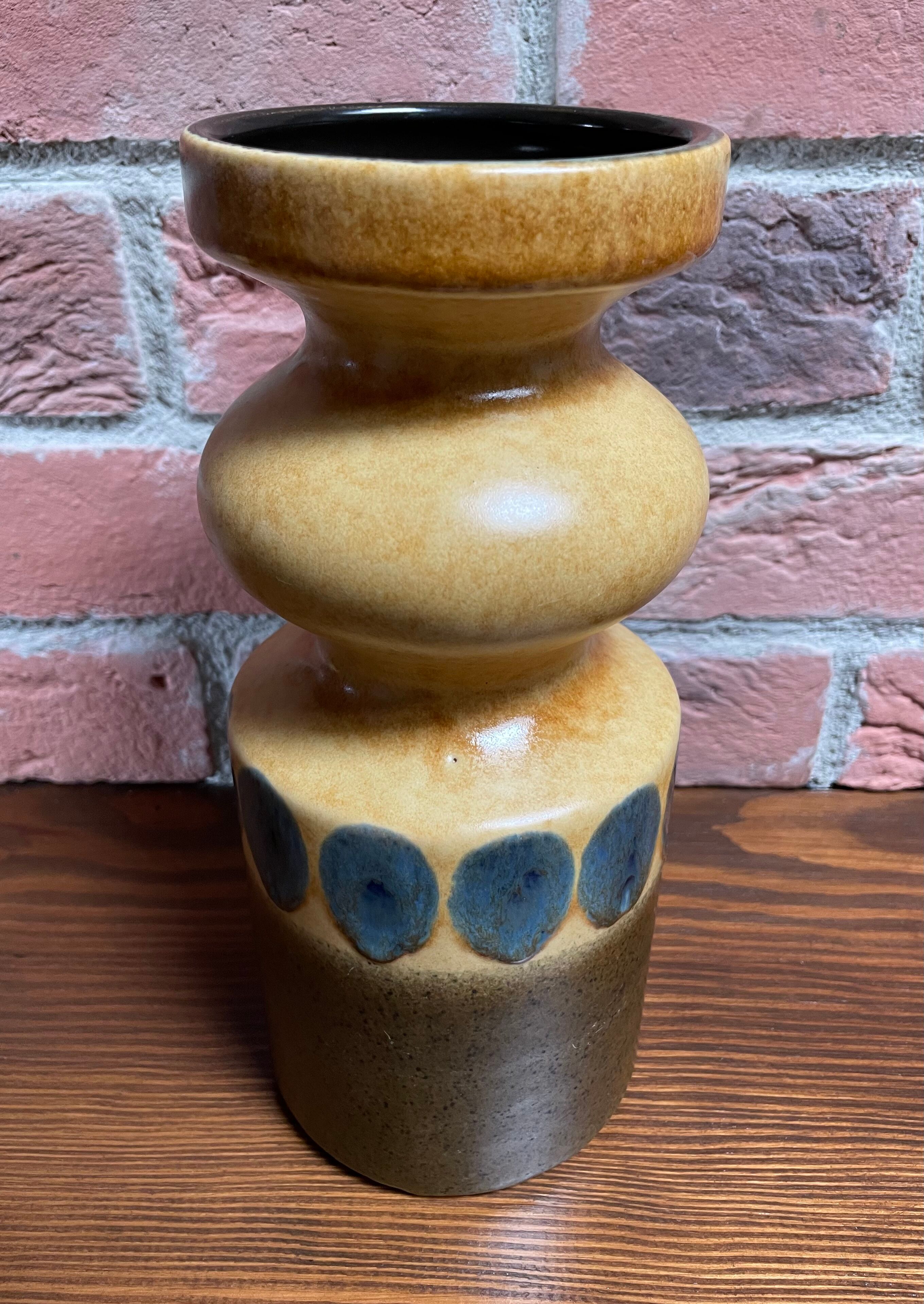 Vase est-allemand de la RDA en jaune, marron et bleu, VEB Haldensleben 3077B,