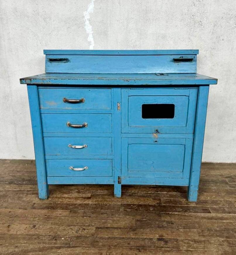 Wooden commercial workshop furniture with 4 drawers and 2 hinged doors - original patina