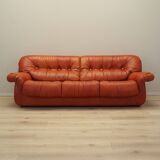 Red leather sofa, Italian design, 1970s, manufacturer: PelleRossi