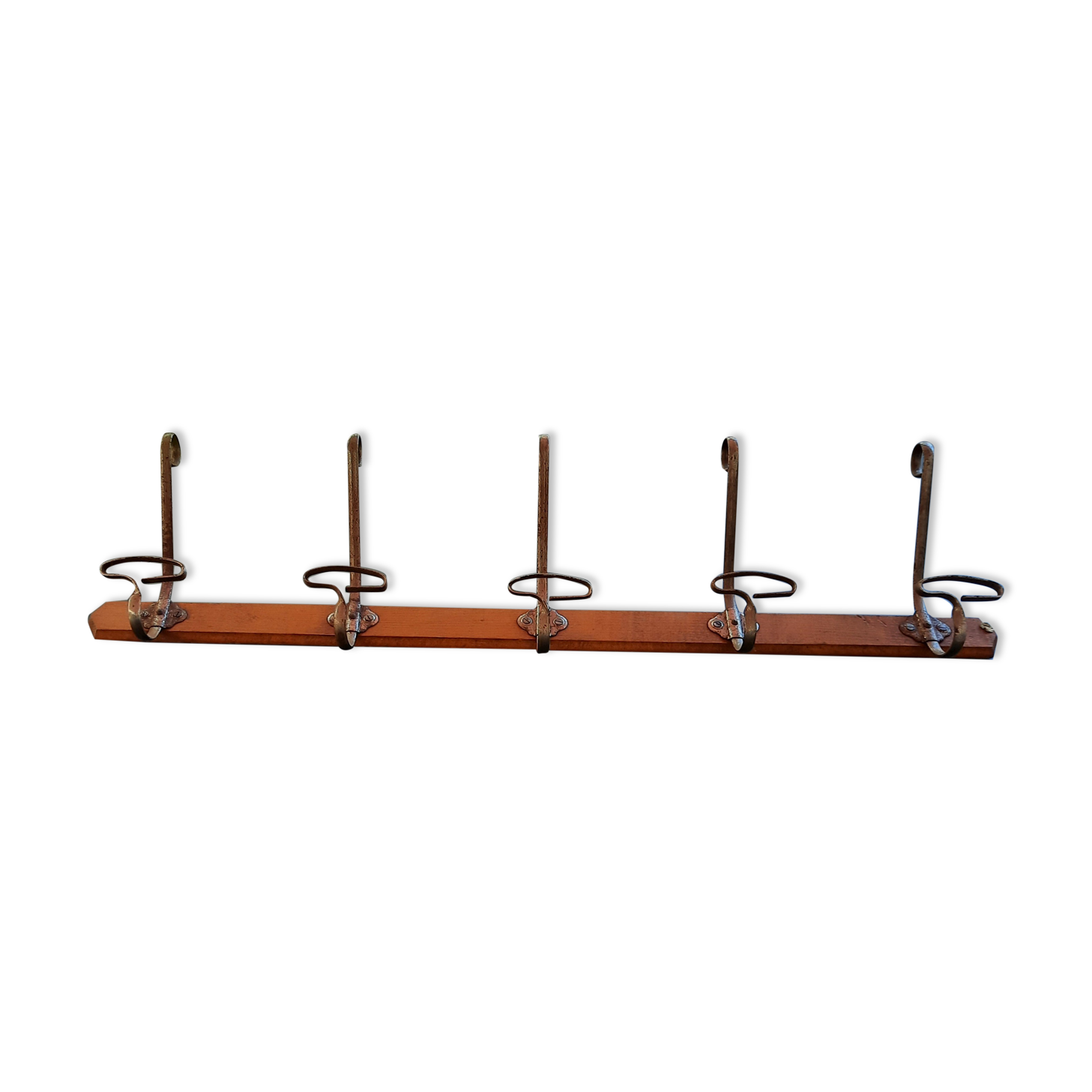 Wall-mounted coat rack