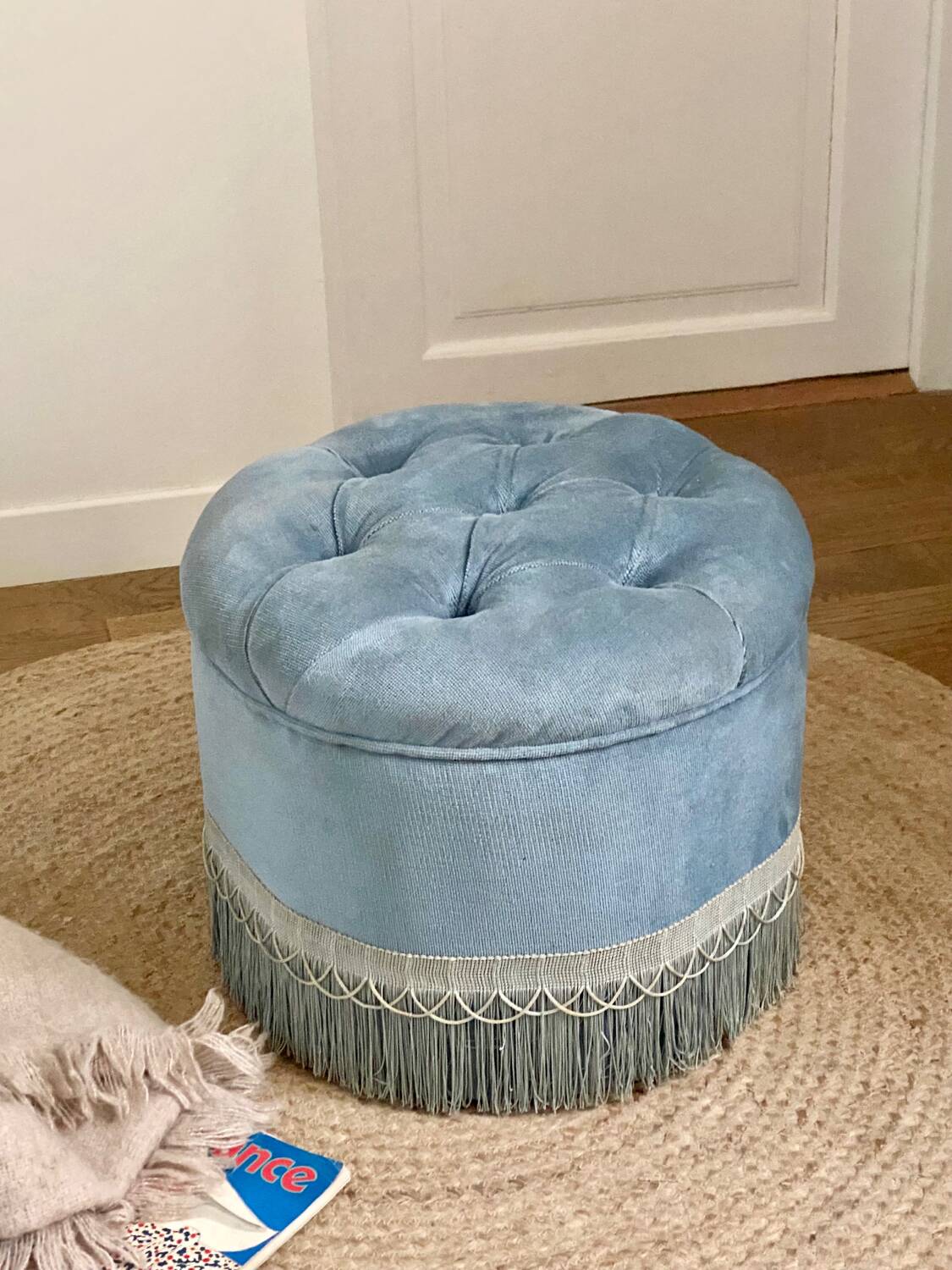 Velvet pouf