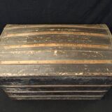 Old trunk E.Semette