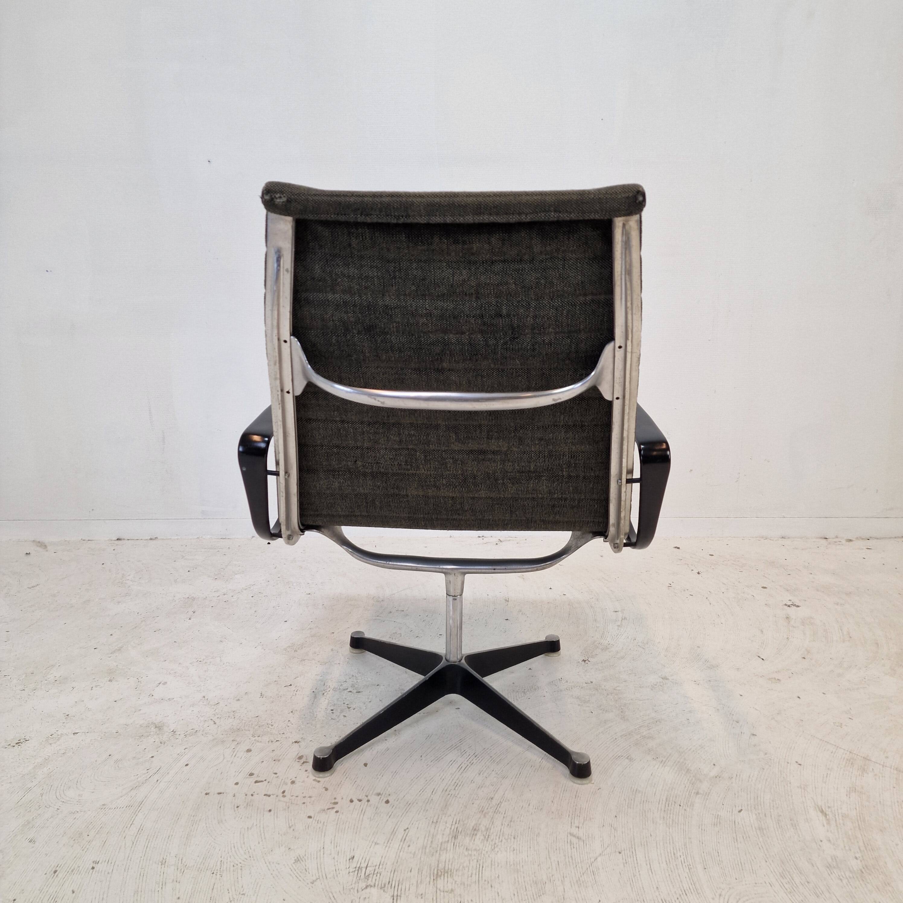 Model EA 116 Chair by Eames for Herman Miller, 1960's