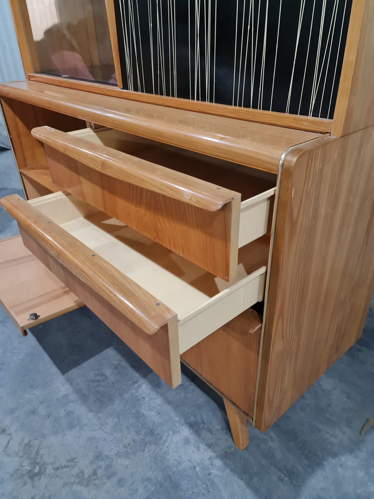 Buffet par Hubert Nepožitek & Bohumil Landsman pour Jitona, années 1960