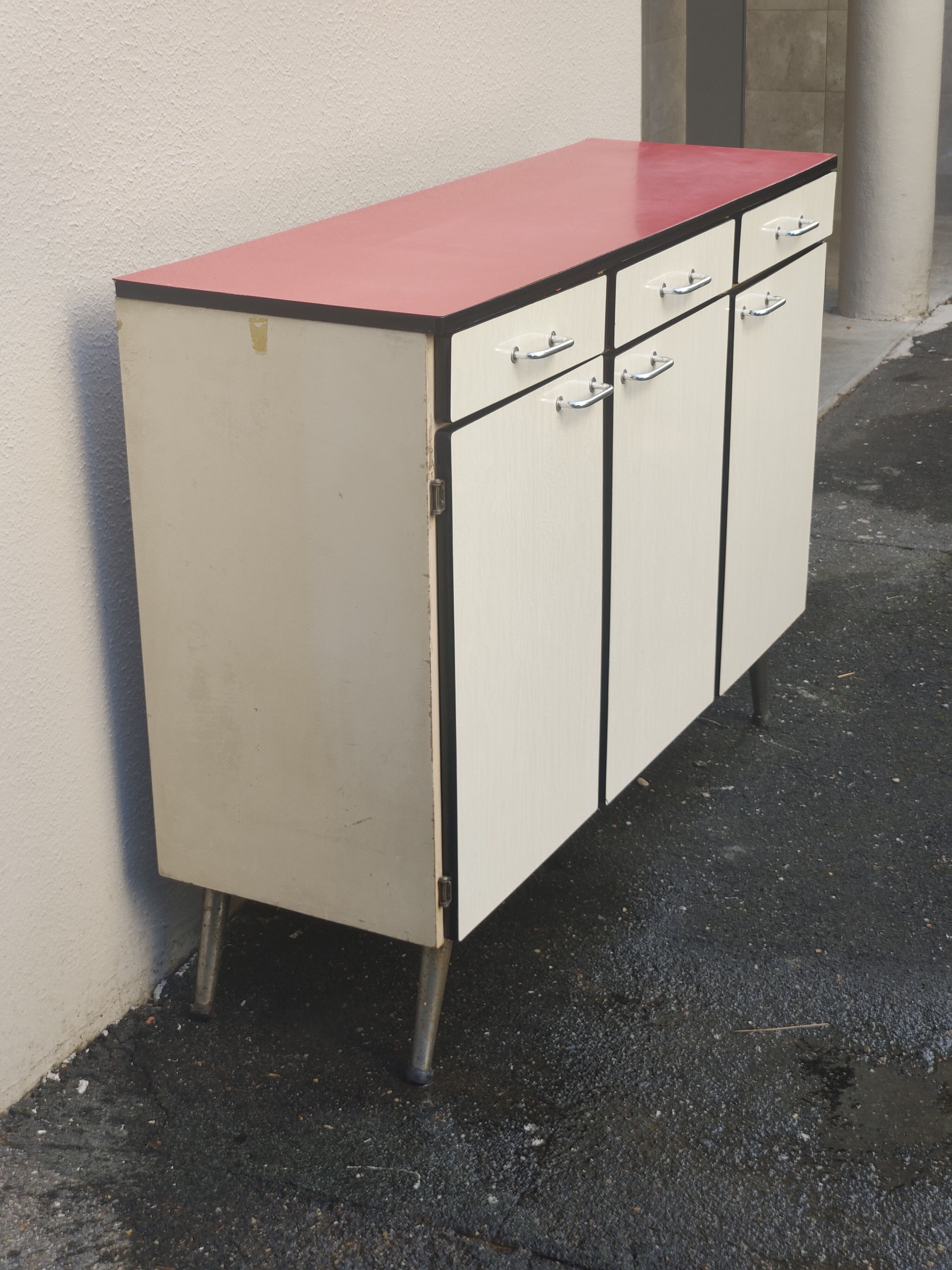 Furniture low, high, column in formica two-tone