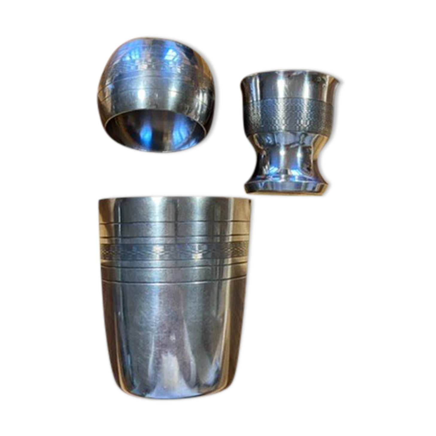 Birth set, timbale, cockroach