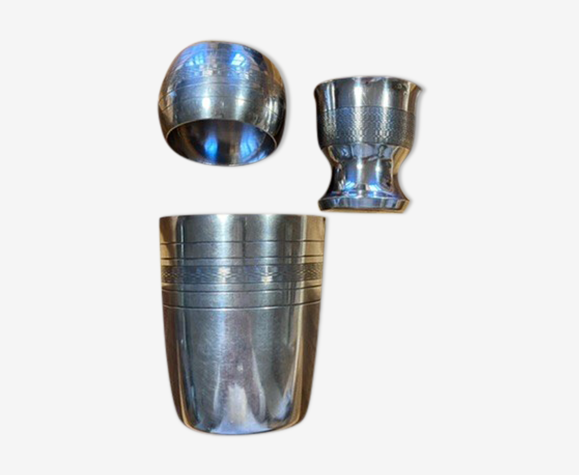 Ensemble de naissance, timbale, coquetier