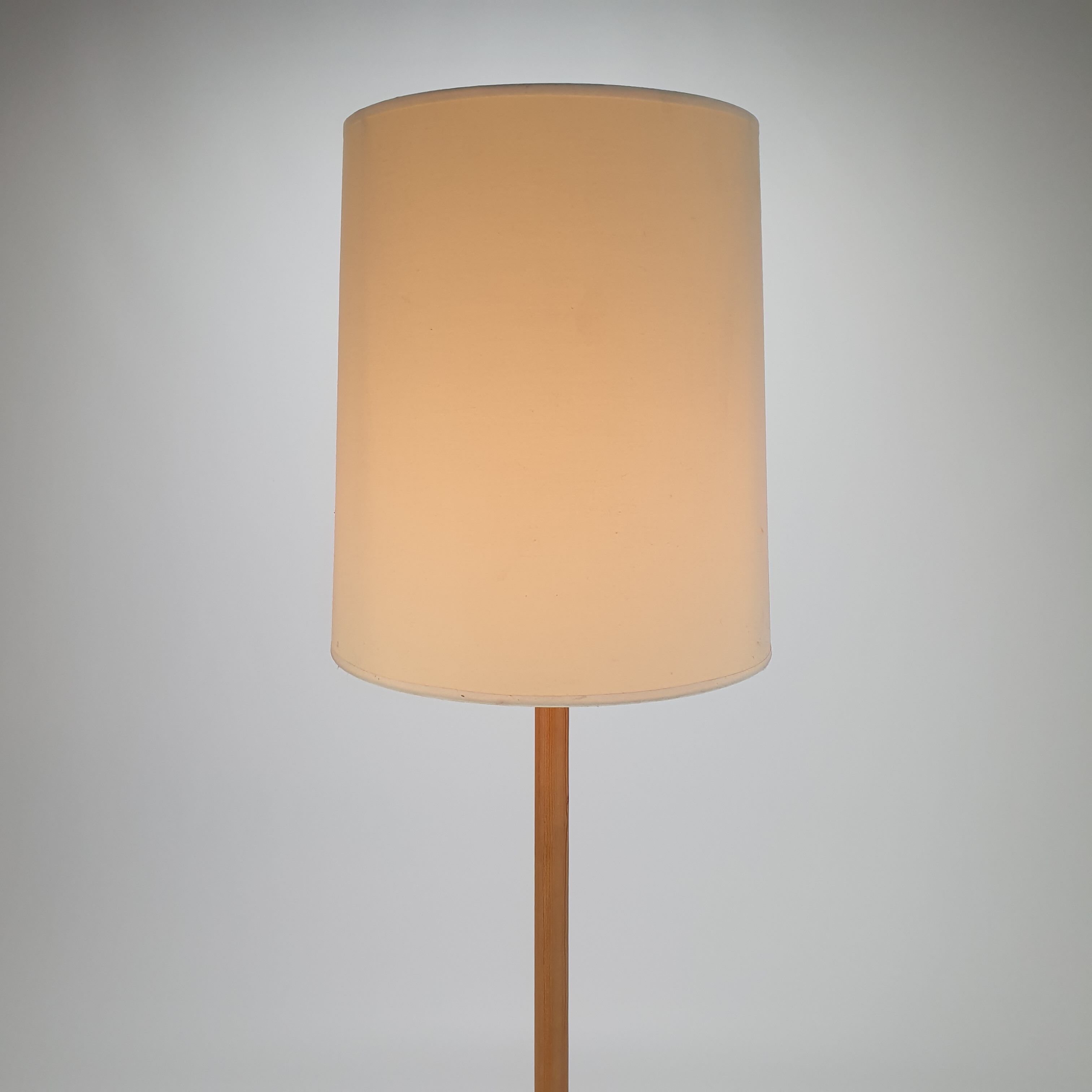 Vintage Pine Floorlamp, 1970s