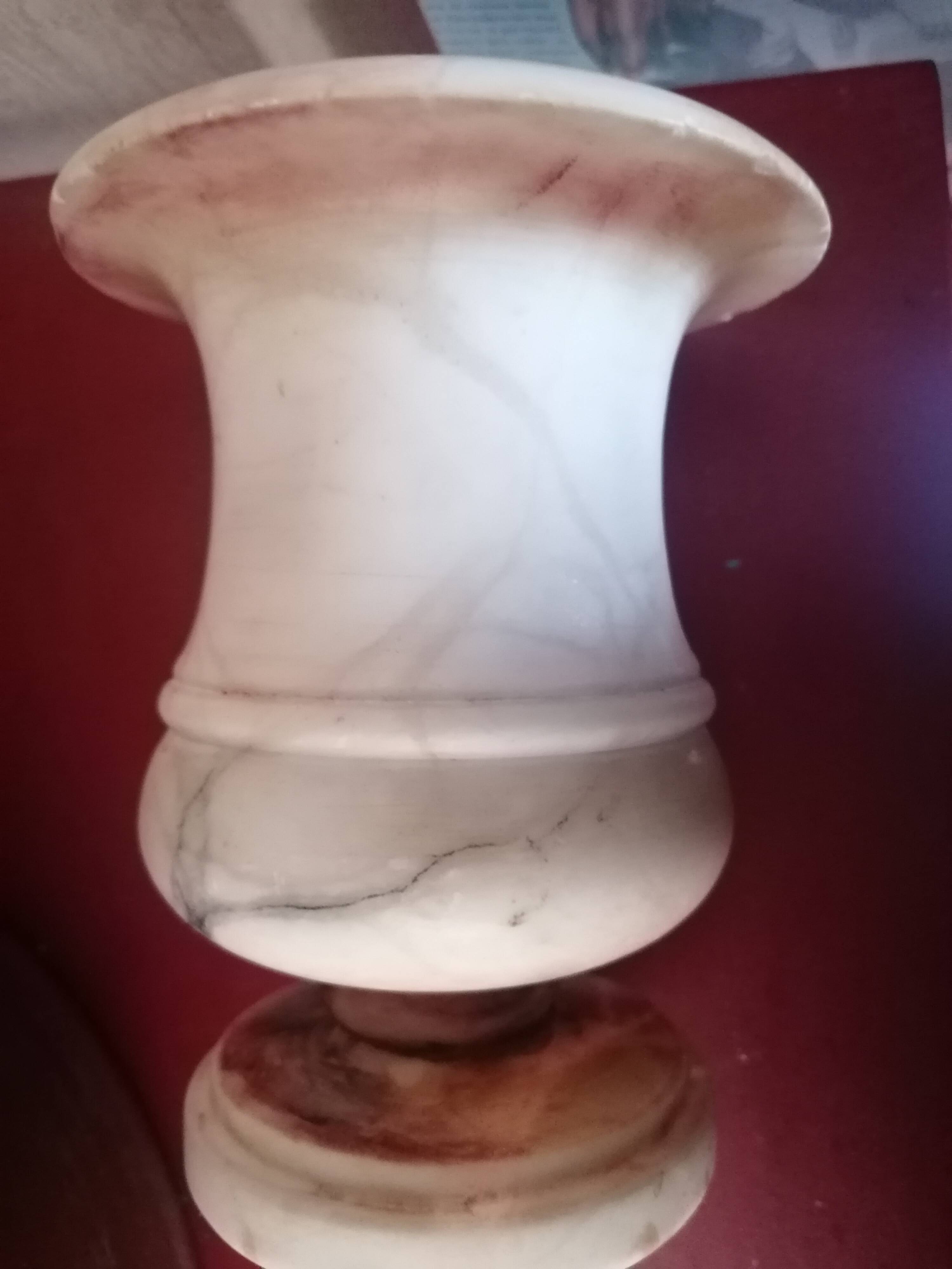 Vase en albatre Médicis rosé et creme