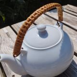 White teapot
