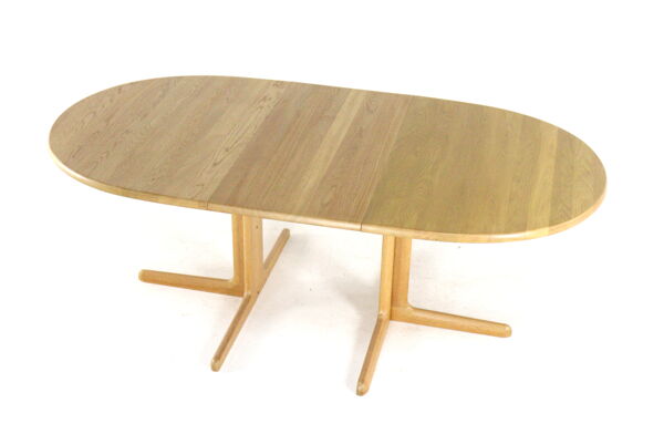 Juul Kristensen pour JK Møbler table à manger ovale extensible en chêne 'Nakskov'