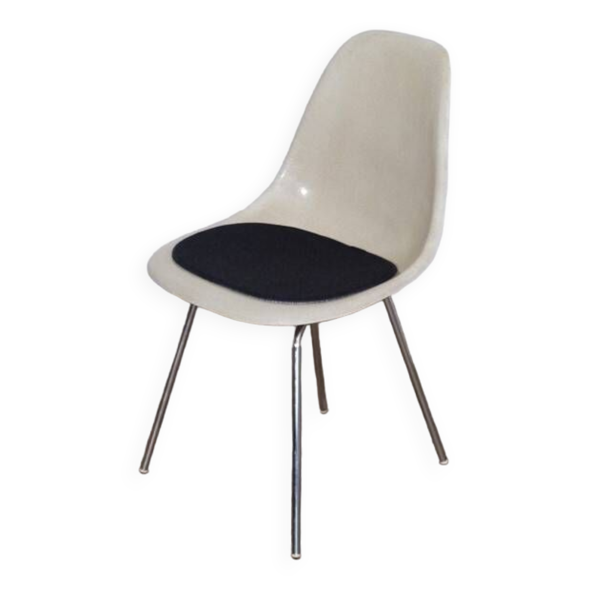 Dsw fiberglass chair Eames design 1960