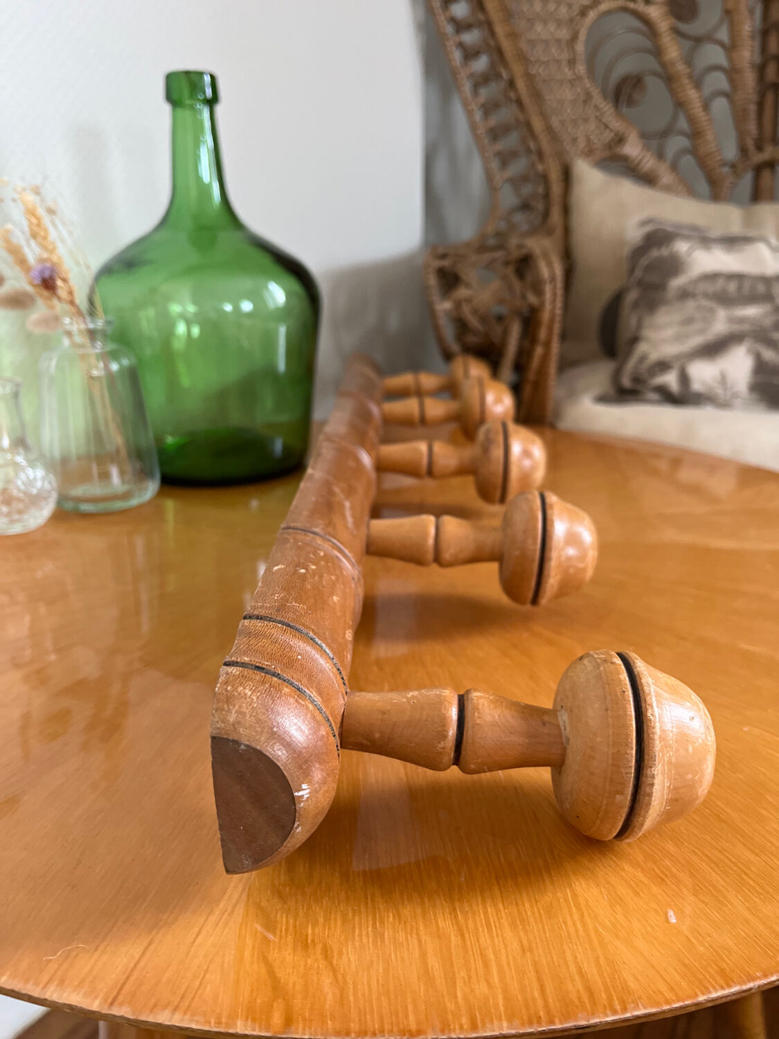 Coat rack hook in natural wood late 19th century