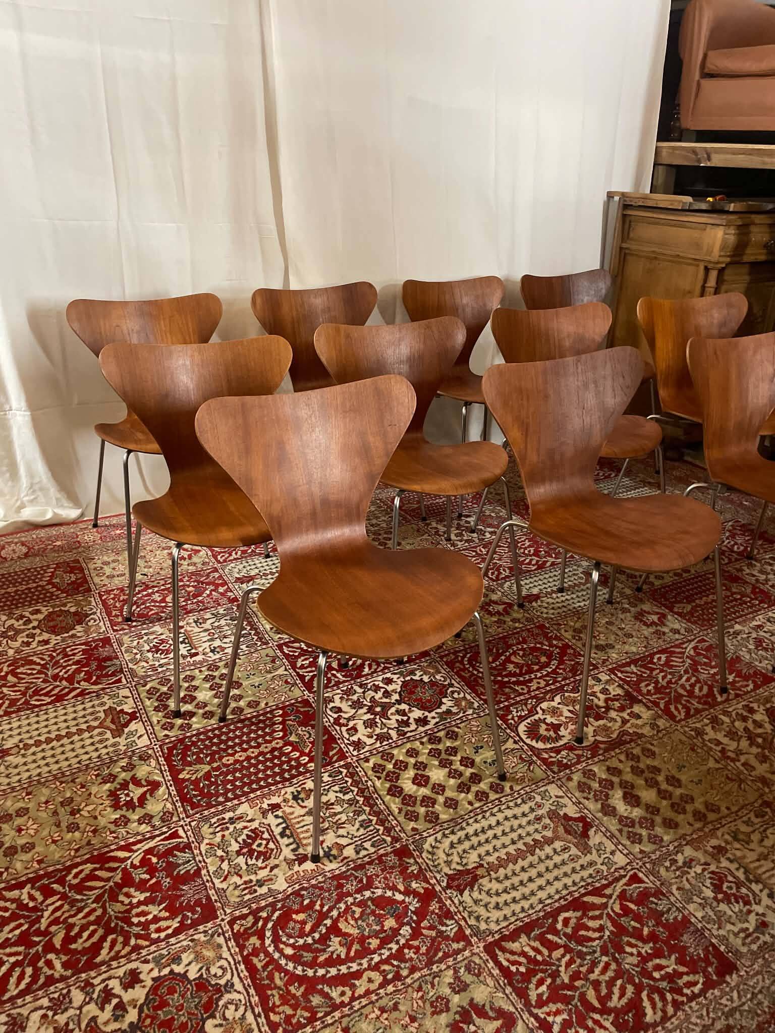 Set of 11 Series 7 3107 chairs in teak – Arne Jacobsen for Fritz Hansen