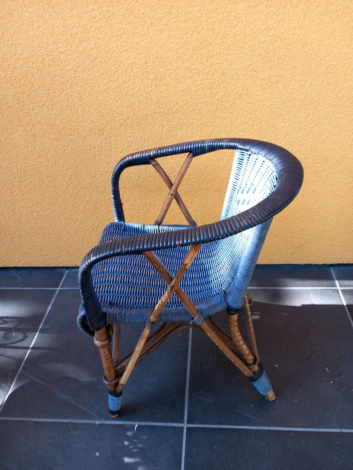 Doll chair