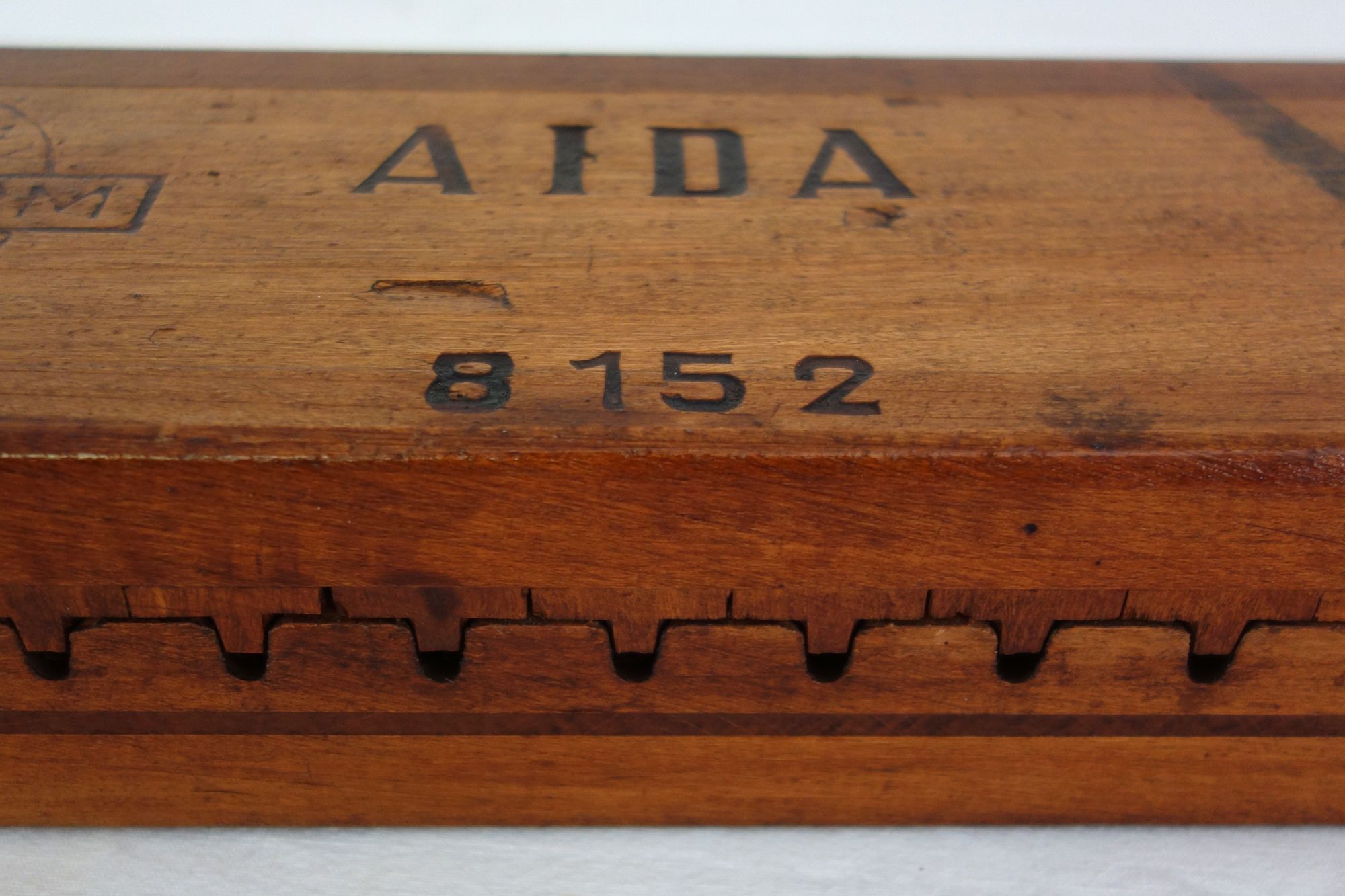 Old Perlu Vorm beech cigar mold or press, Holland circa 1950