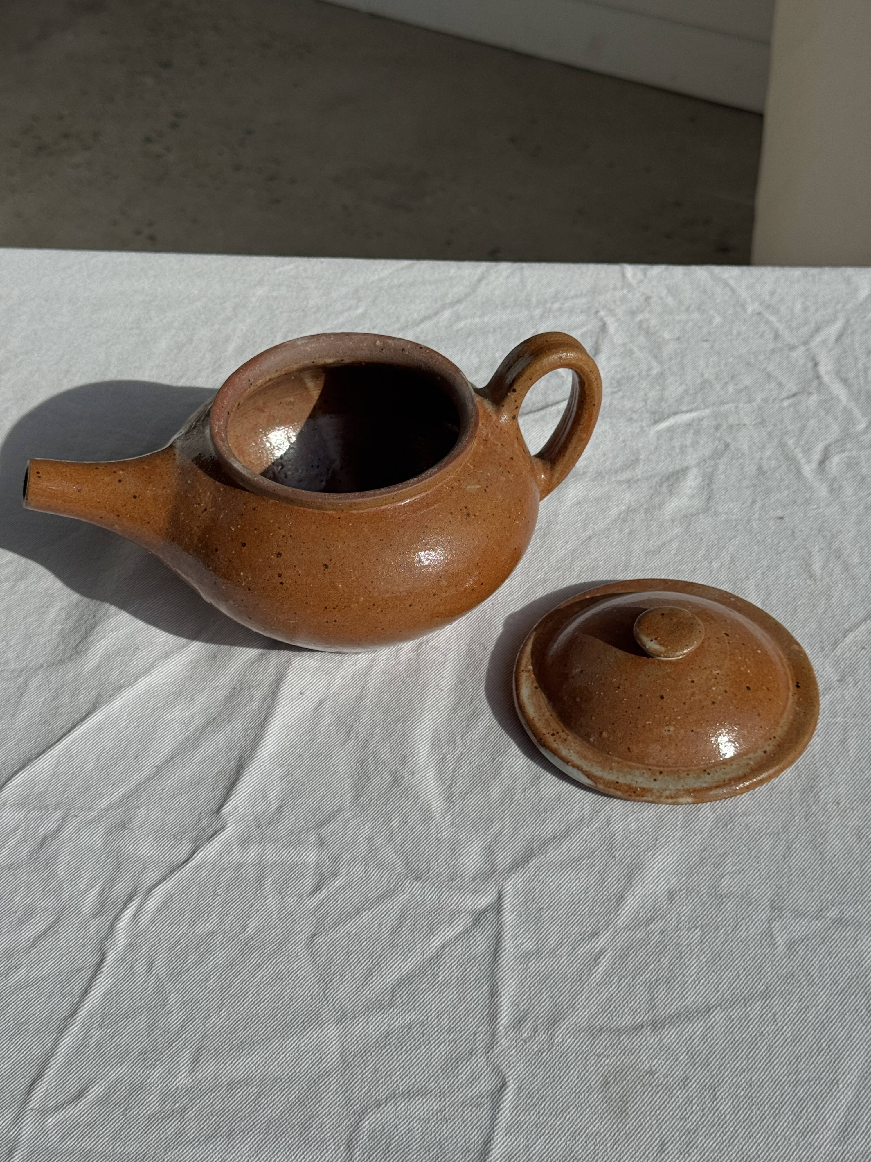 Mini teapot in stoneware H13 D15
