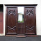 Grand vestiaire porte-manteau en bois 2 portes ancien