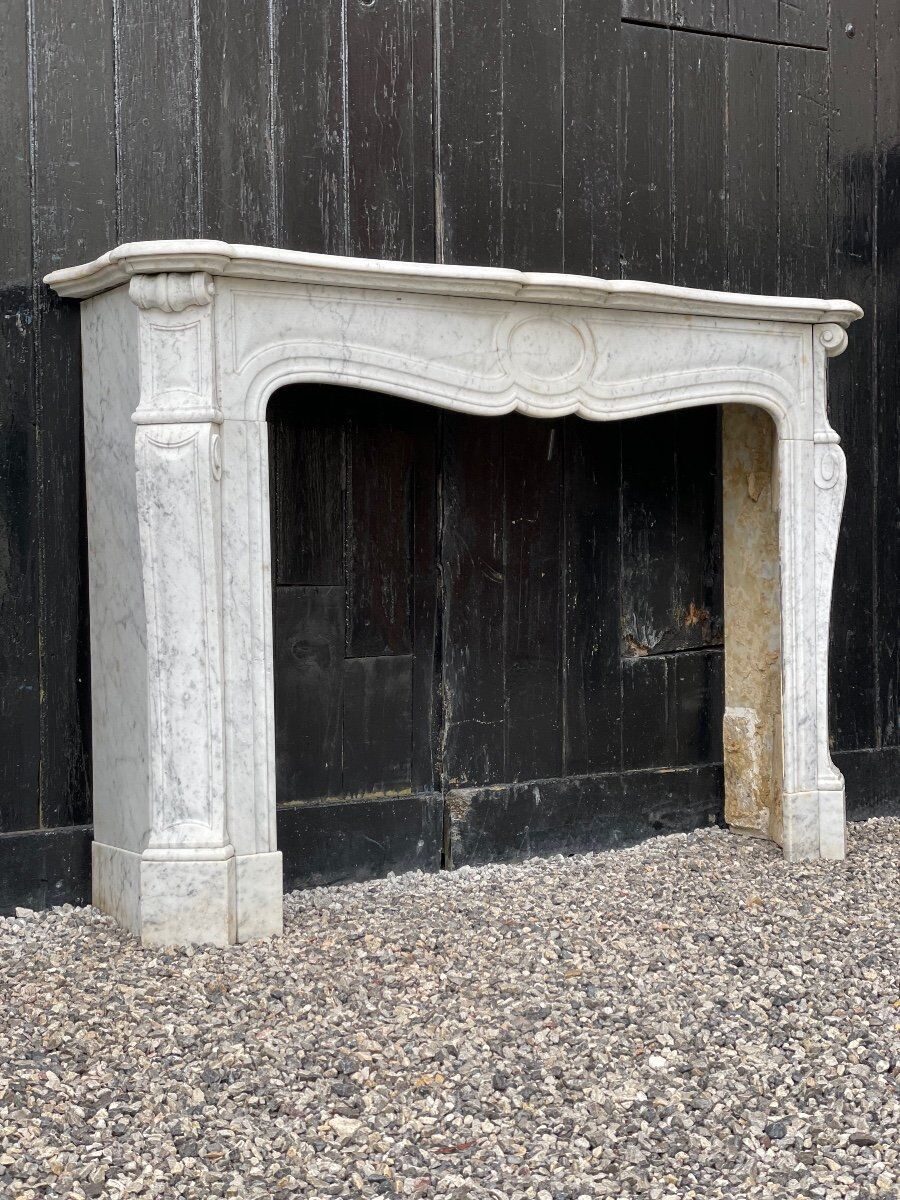 Louis XV style fireplace in Carrara marble around 1900