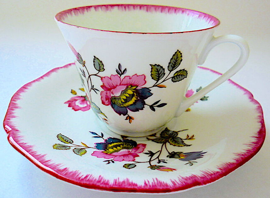 Six coffee cups and their porcelain undercups from Sologne