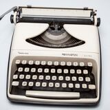 Remington Elitra typewriter