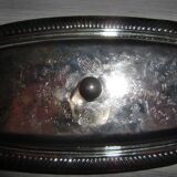 Beurrier en méal argenté couvercle décoré