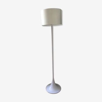 Lampadaire blanc