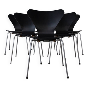 ensemble de chaises Serie