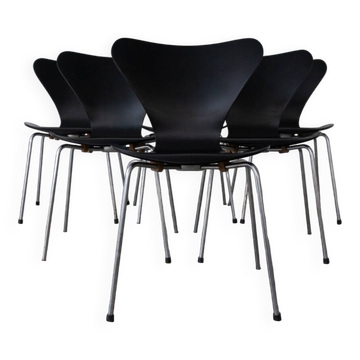 Serie 7 Chair Set by Arne Jacobsen for Fritz Hansen