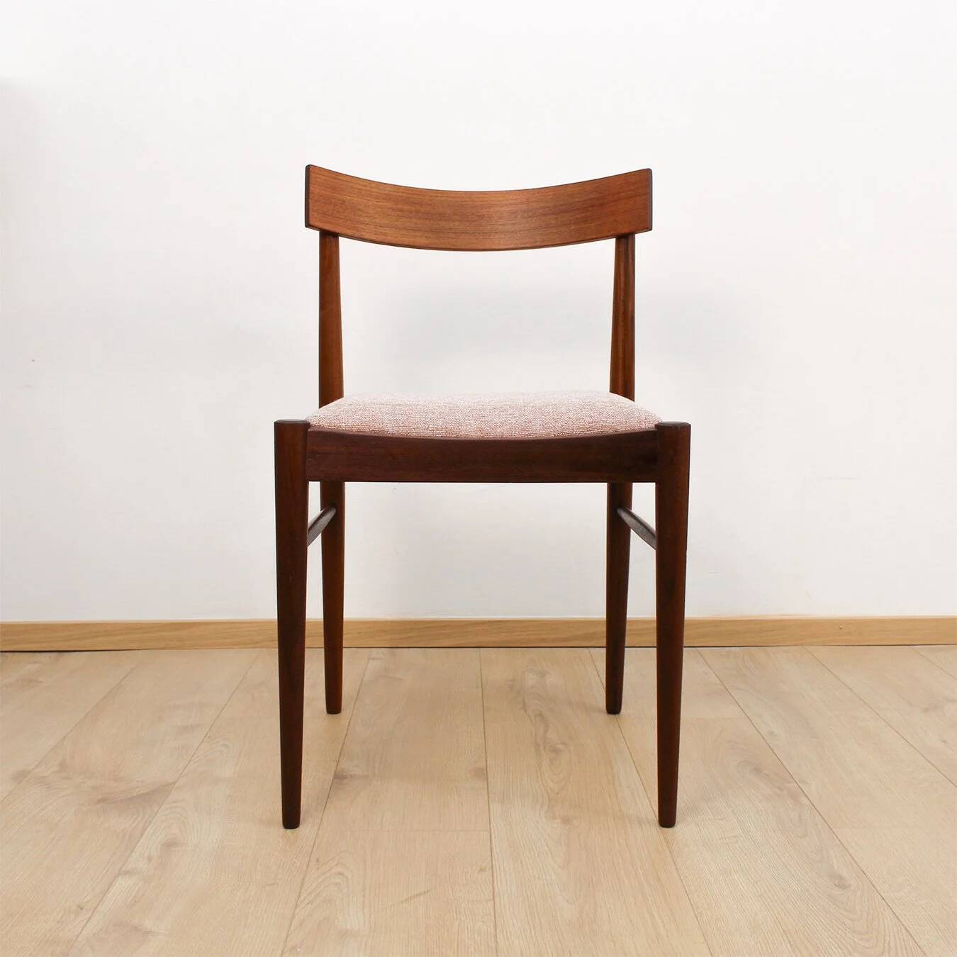 Set of 2 teak chairs by Wiesner-Hager.