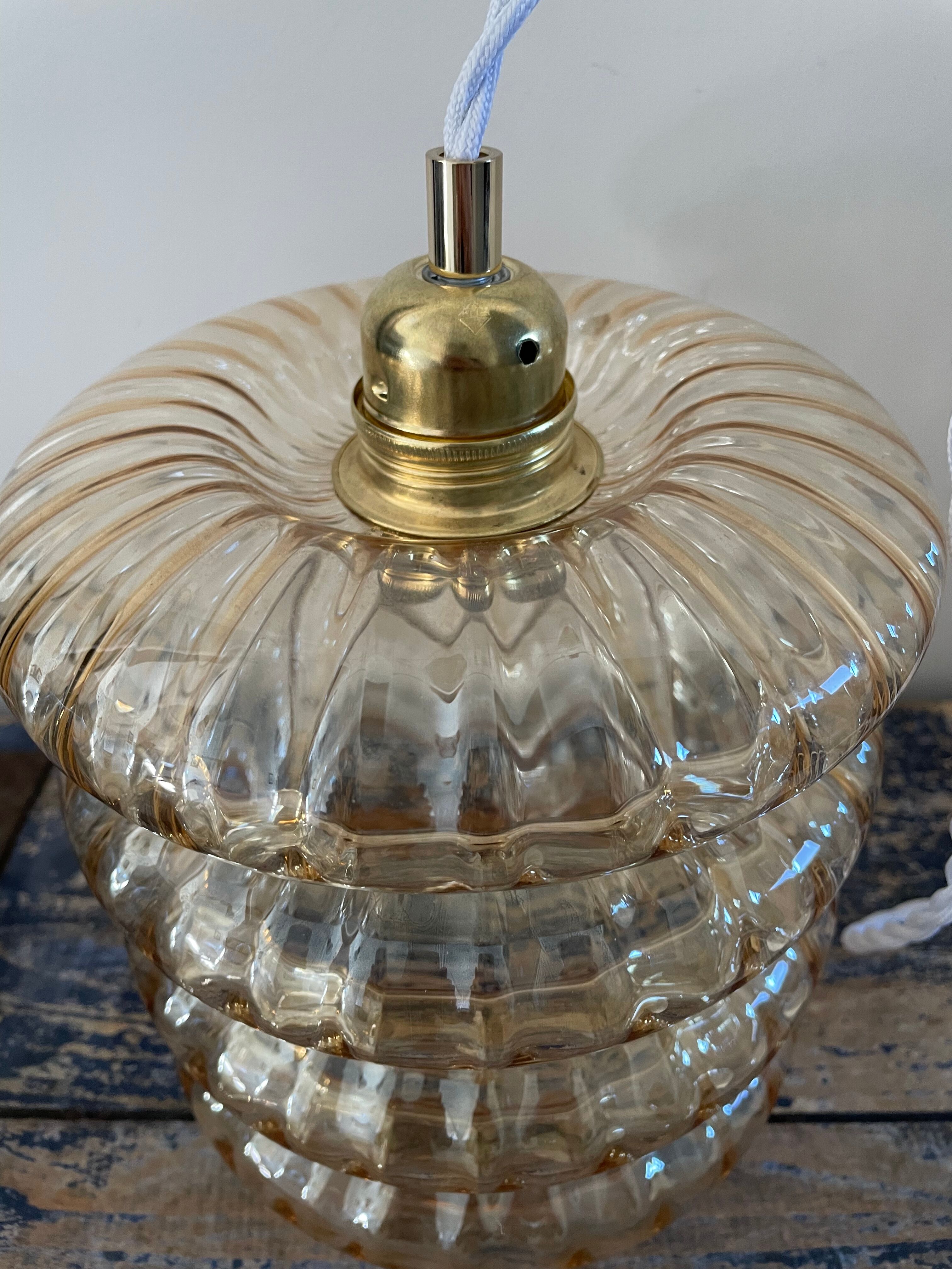 Suspension vintage en verre ambré électrifiée à neuf