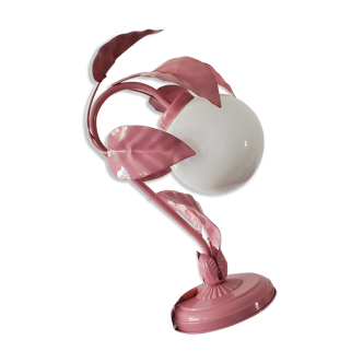 Opaline bedside lamp and pink leaves