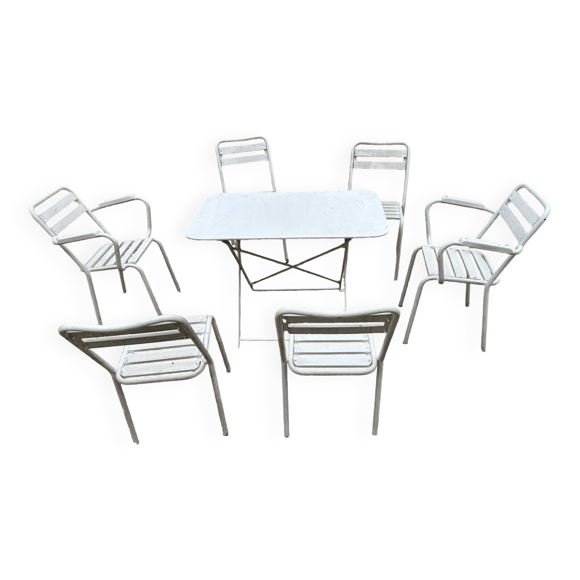 Garden furniture in wrought iron and wooden slats composed of two armchairs, 4 chairs and a table.