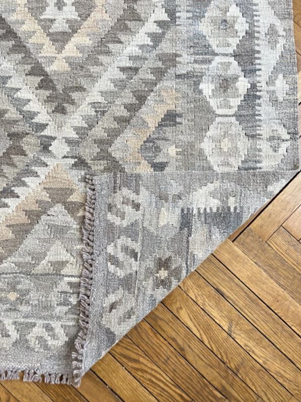 Marine kilim carpet 192 x 154 cm