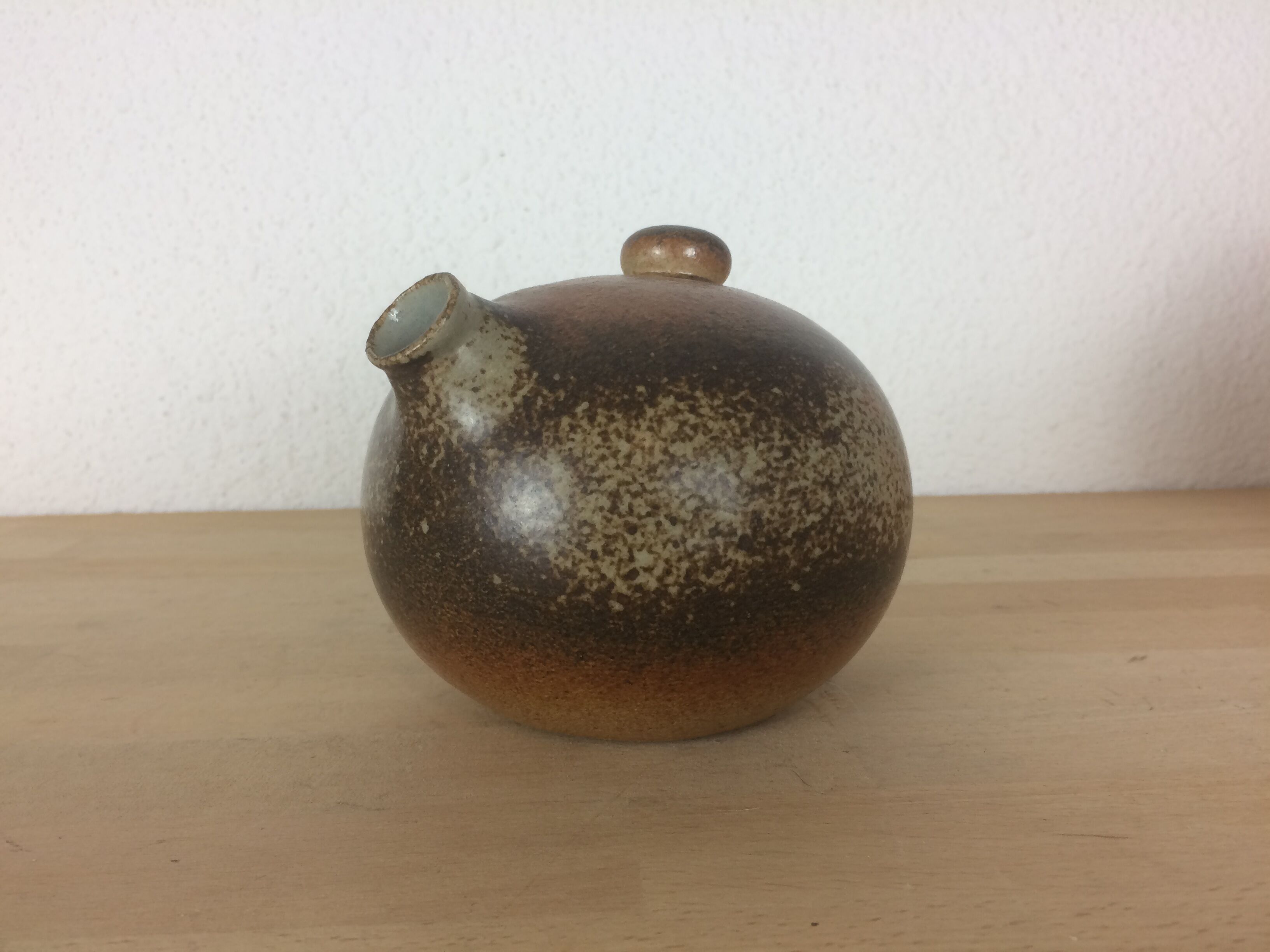 Round sandstone teapot
