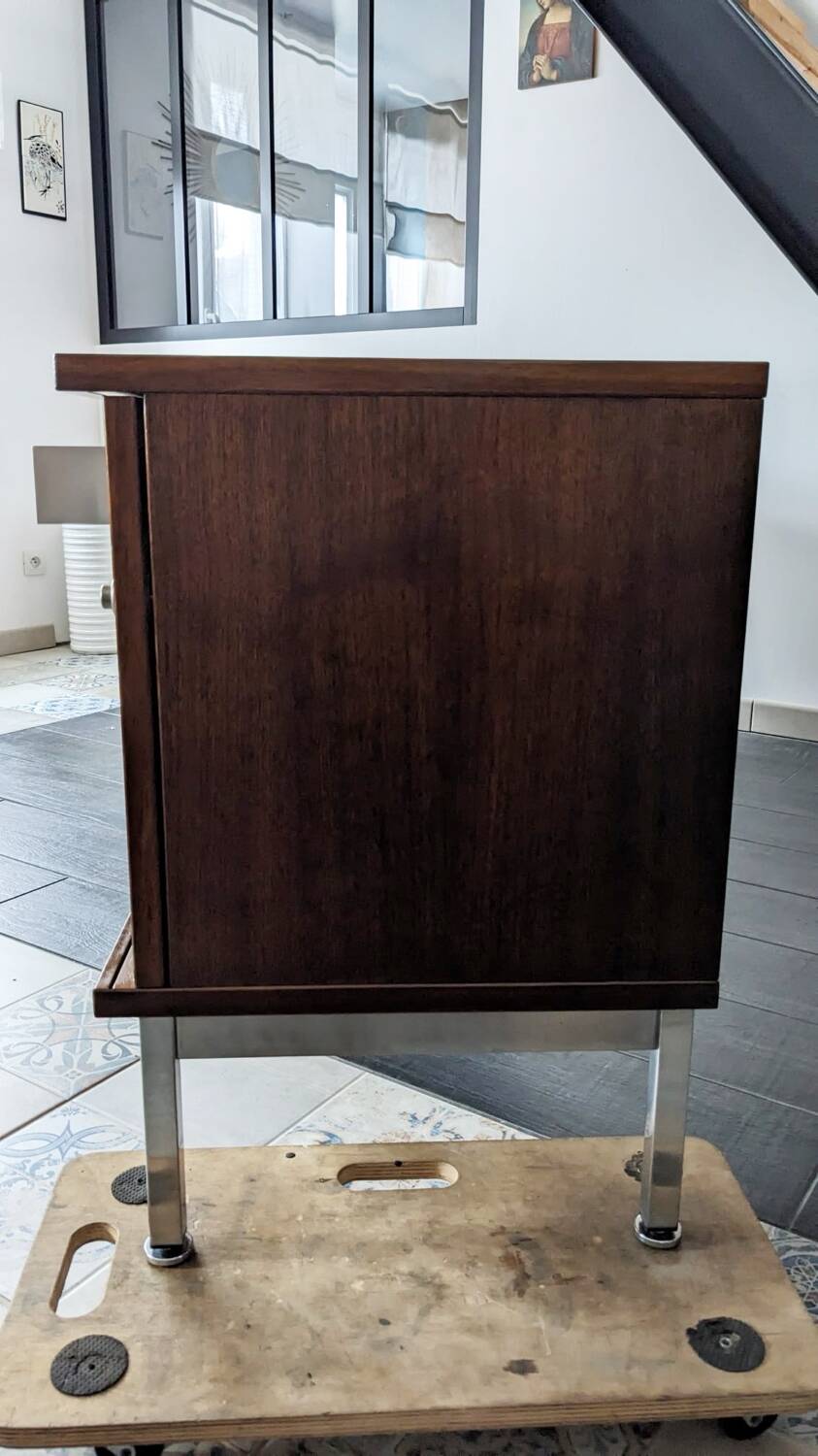 Airborne Midcentury Enfilade